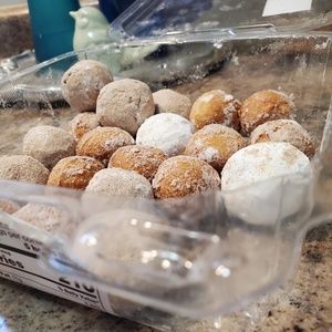 Meet your Posher, Laura